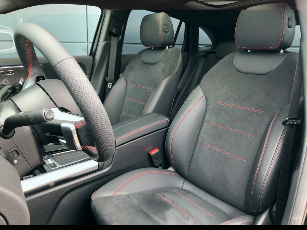 Mercedes-Benz GLA 180