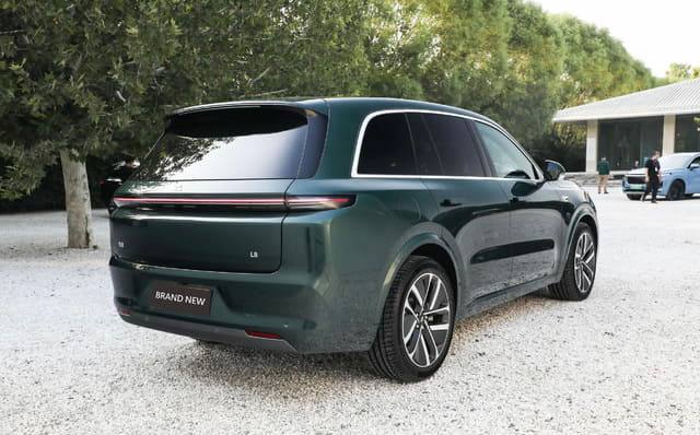 Li Auto L8