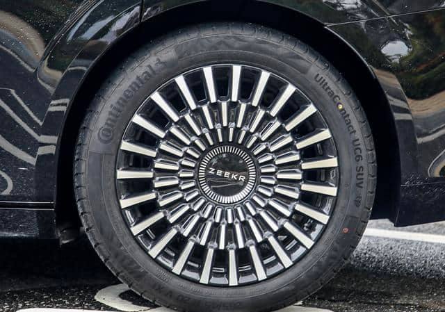Zeekr 009