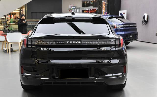 Zeekr 001