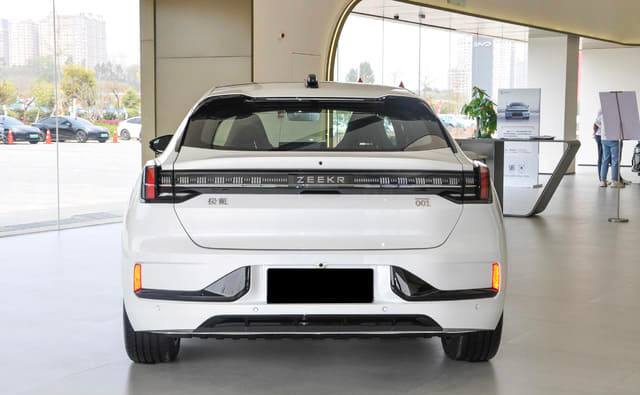 Zeekr 001
