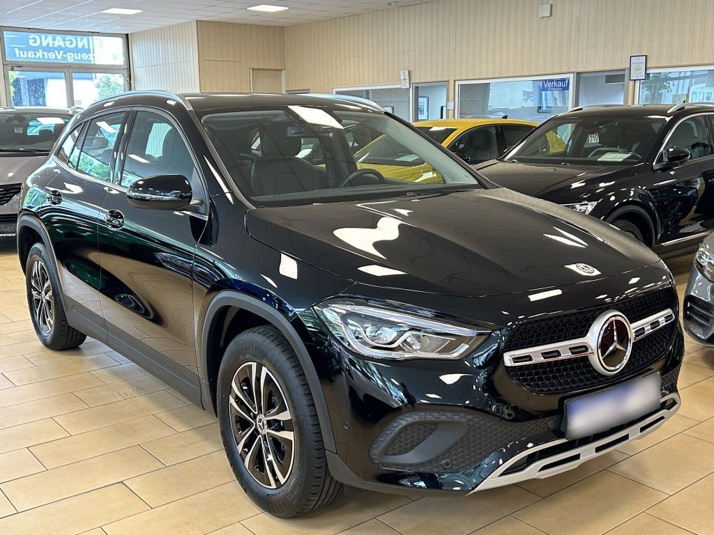  Mercedes-Benz GLA 250