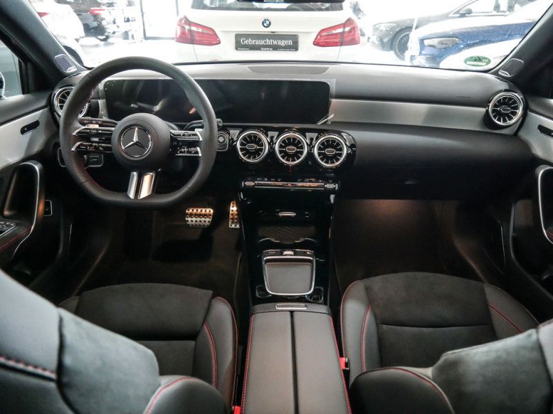 Mercedes-Benz A 250 e