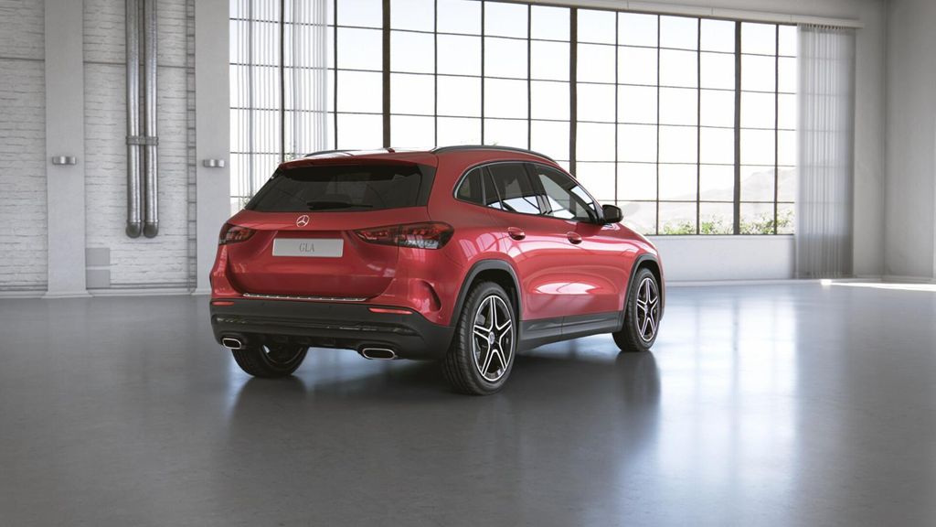 Mercedes-Benz GLA 180