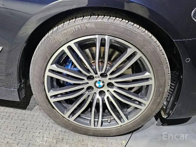 BMW 5 серия (G30)530i