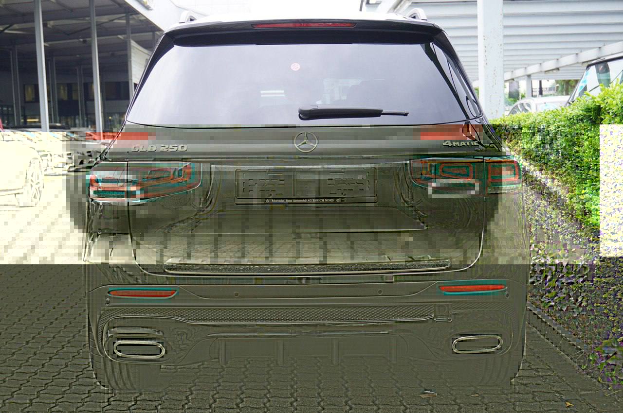 Mercedes-Benz GLB250