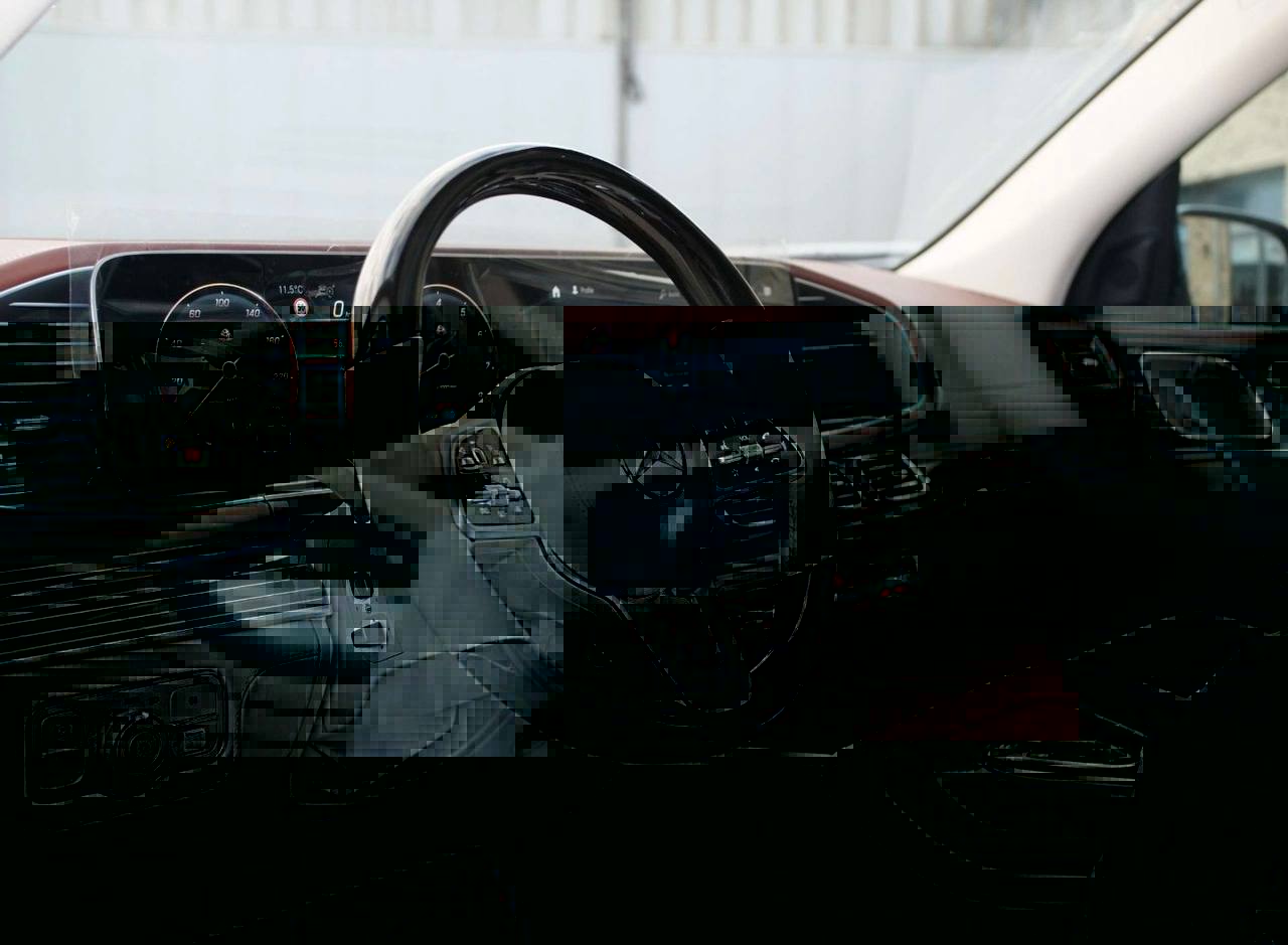 Mercedes-Benz GLS600